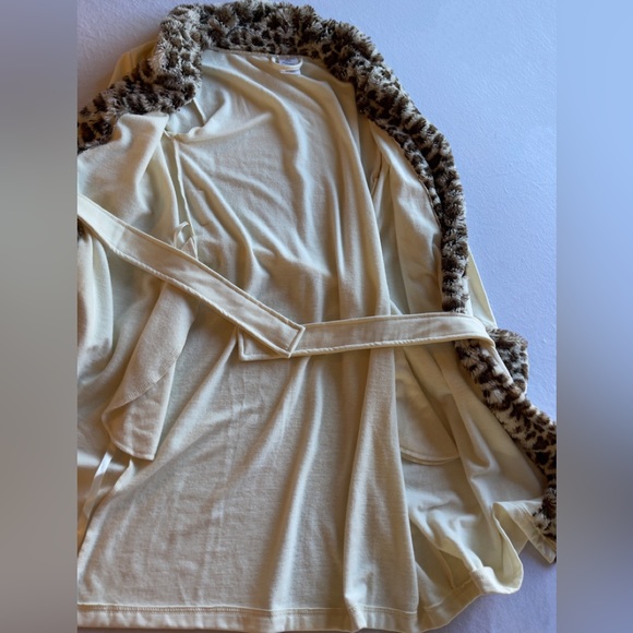 Serra Robe - Picture 7 of 11